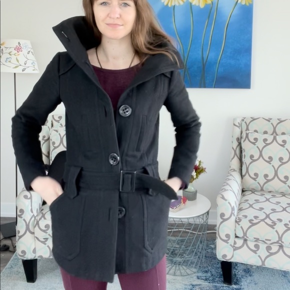 A well loved coat - Picture 5 of 7